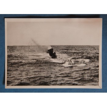 Free-French Corvette sinks two U-Boats during Atlantic convoy