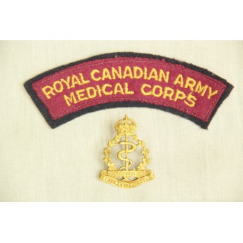 Ensemble d'insigne Royal Canadian Army Medical Corps 2ème GM